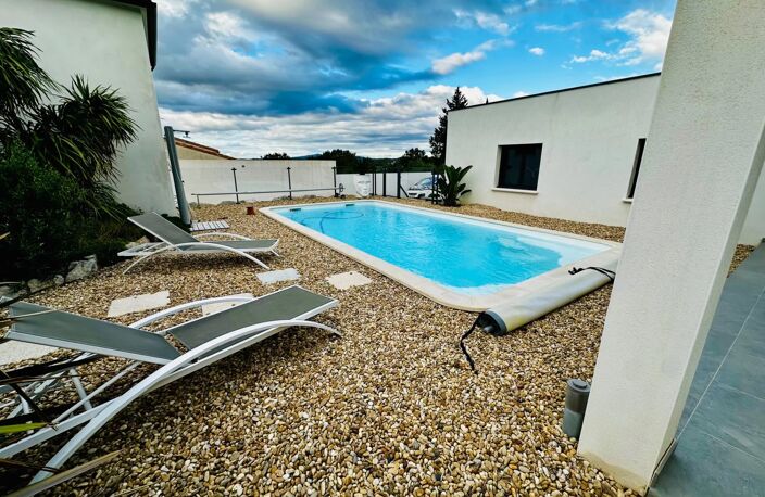 villa plain pied 3 chambres,  sur 1744m2. Garage de 60 m2 — photo 2