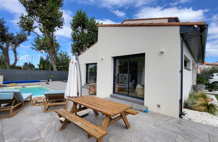 Belle villa neuve avec garage et piscine — photo 3