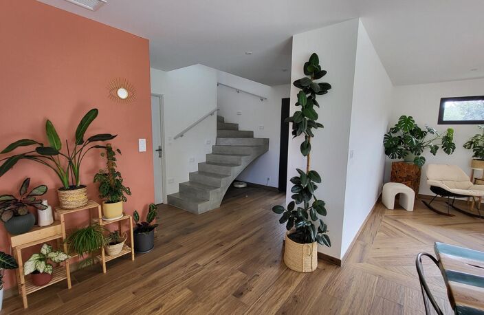 Belle villa neuve avec garage et piscine — photo 5