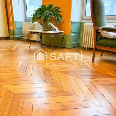 Maison 9 pièces 296000 €