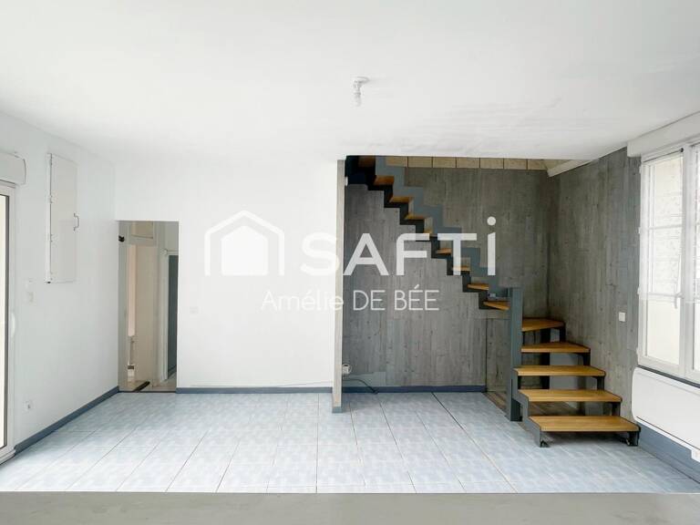 Maison de caractère avec jardin et local professionnel  Laleu centre historique — photo 1