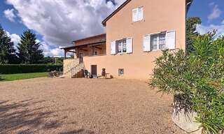 Maison 9 Pièces 212 m² à vendre à Igé (71960)