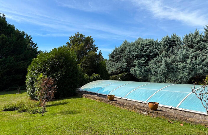 'BOURGOGNE' - VENTE BRINDAS, PROPRIETE FAMILIALE DE 300 M2, — photo 3