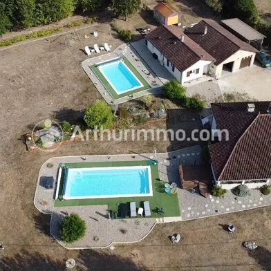 Maison 8 pièces 451500 €