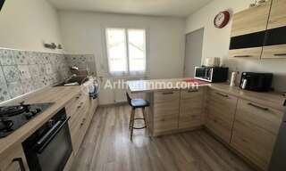 Maison 8 Pièces 239 m² à vendre à Saint-Astier (24110)