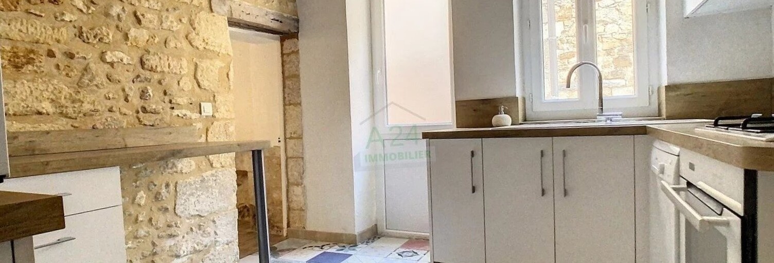 Maison 4 Pièces 99 m² à louer à Saint-Cyprien (24220)