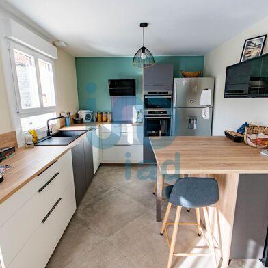 Maison 7 pièces 305000 €