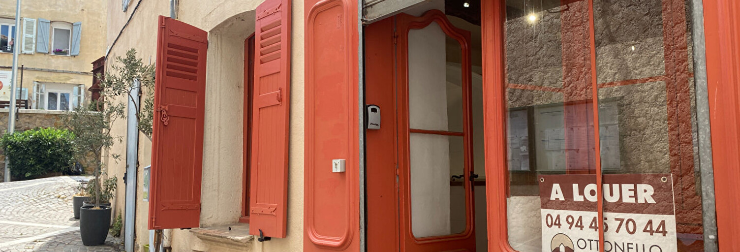 Bureau 1 Pièce 32 m² à louer à Roquebrune-sur-Argens (83520)