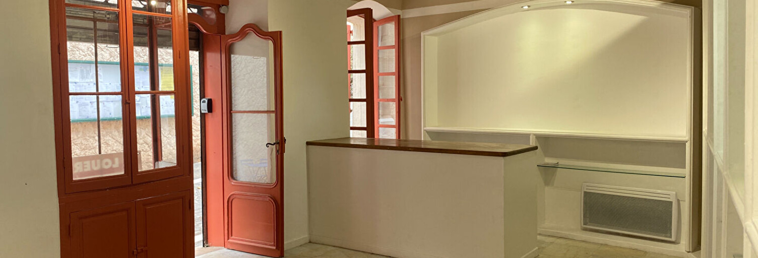 Bureau 1 Pièce 32 m² à louer à Roquebrune-sur-Argens (83520)