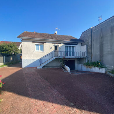 Maison 1 pièces 970 €