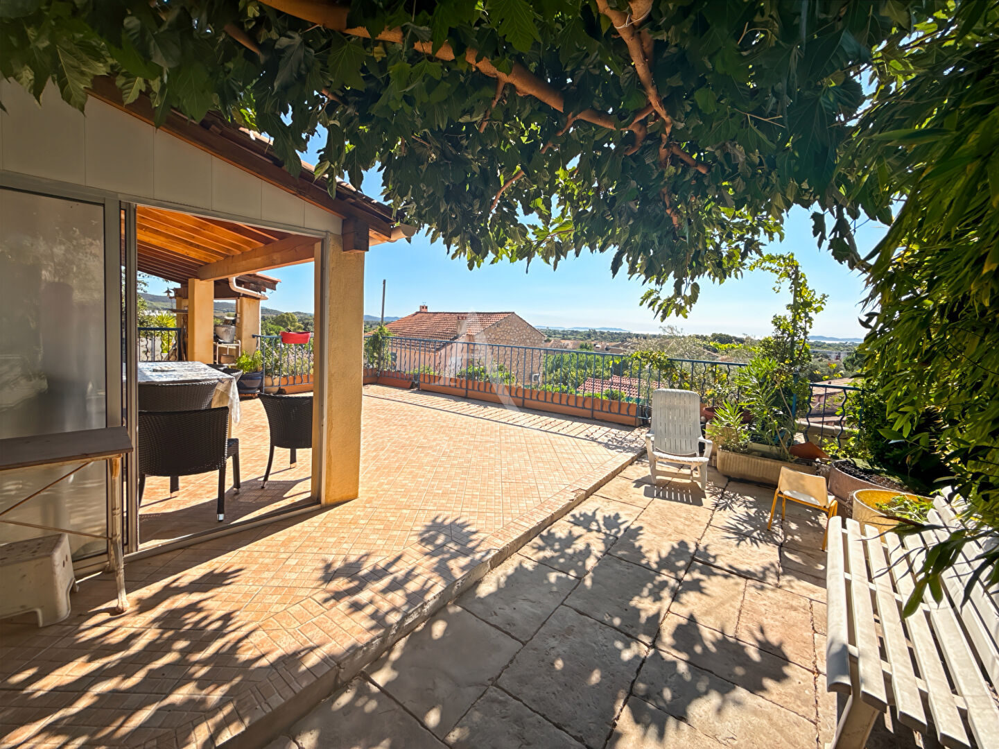 Villa / Maison  T5 à vendre Hyères 83400