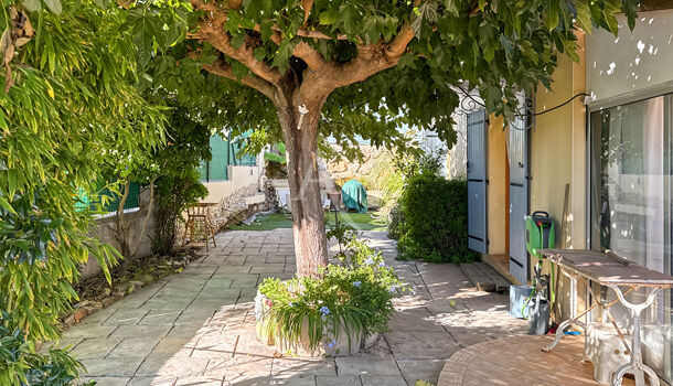 Villa / Maison 5 pièces  à vendre Hyères 83400