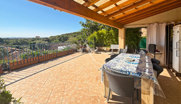 Villa / Maison 5 pièces  à vendre Hyères 83400