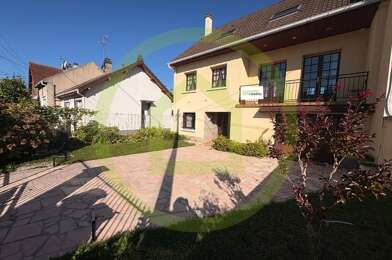 Maison 8 pièces 395200 €