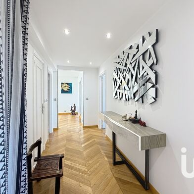 Appartement 4 pièces 225000 €