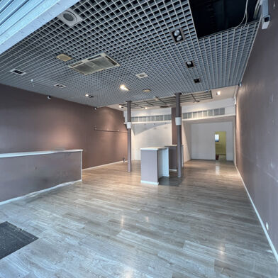 Commerce  298000 €