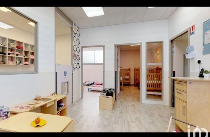 Vente Murs commerciaux 157 m&sup2; — photo 3