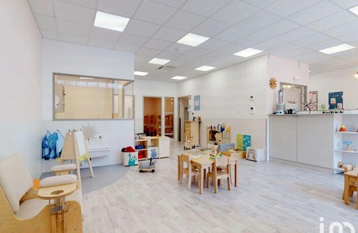 Vente Murs commerciaux 157 m&sup2; — photo 4