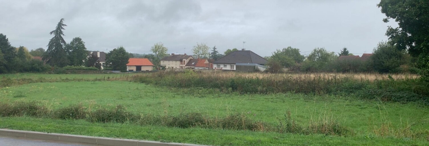 Terrain  2800 m² à vendre à Chamblet (03170)