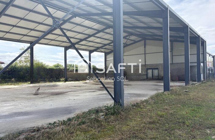 Ensemble immobilier d'activité avec visibilité premium sur un axe majeur — photo 2