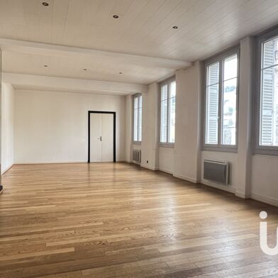 Appartement 6 pièces 139100 €