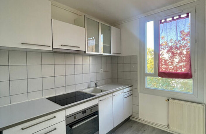T3 — photo 3