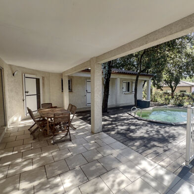 Maison 5 pièces 379000 €