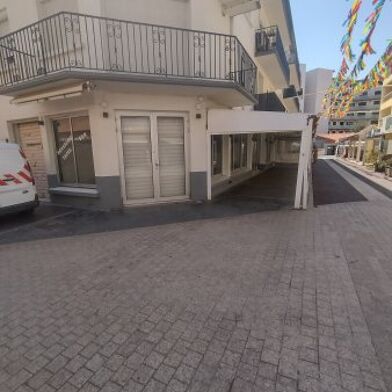 Commerce  240000 €