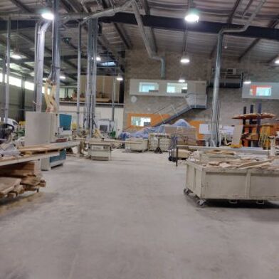 Commerce  1830000 €