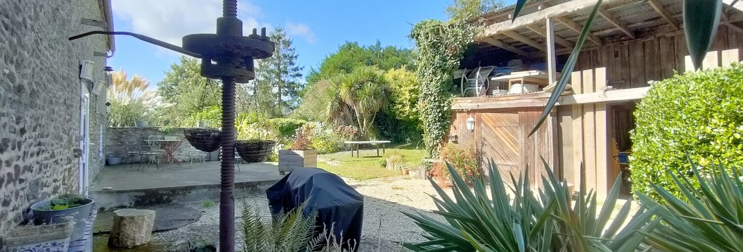 Maison 4 Pièces 121 m² à vendre à Bacilly (50530)