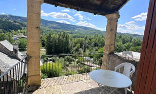 Maison 9 Pièces 244 m² à vendre à Saint-Côme-d'Olt (12500)