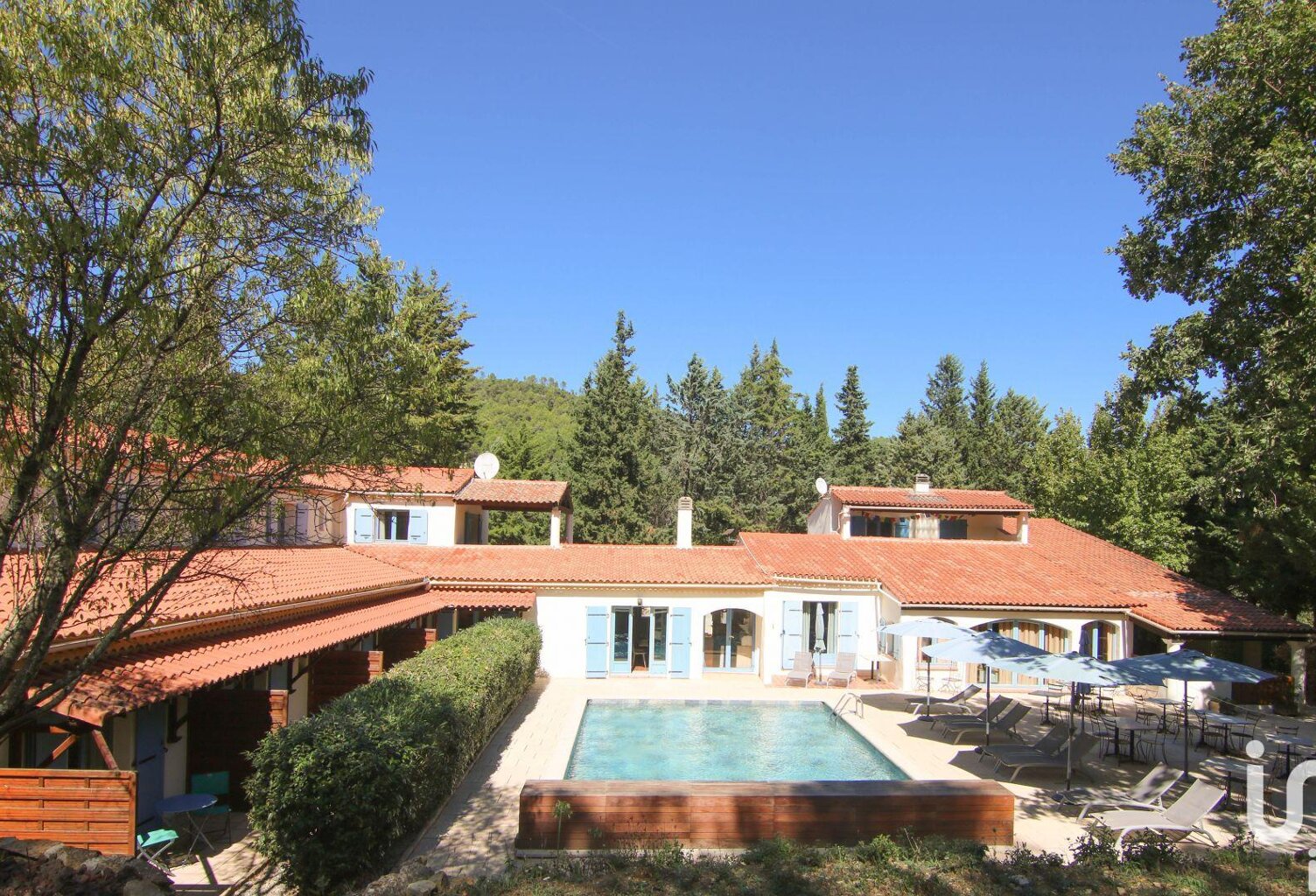Vente Hôtel 3* 675 m&sup2; — photo 1