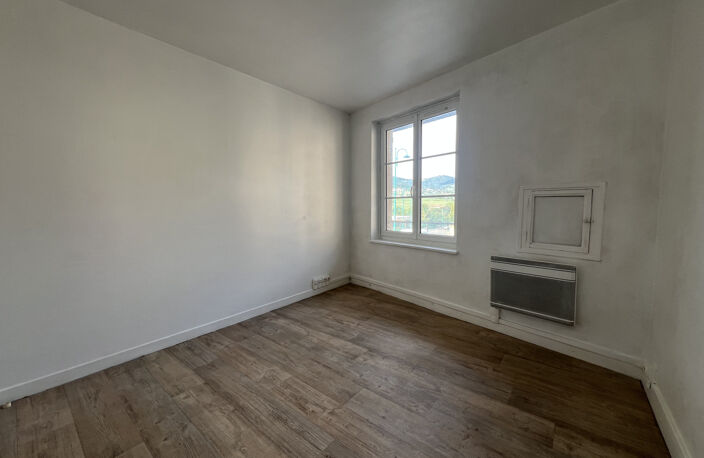 Appartement T2 centre Mornant — photo 5