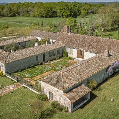 Maison 20 pièces 1890000 €