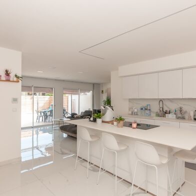 Maison 4 pièces 348000 €