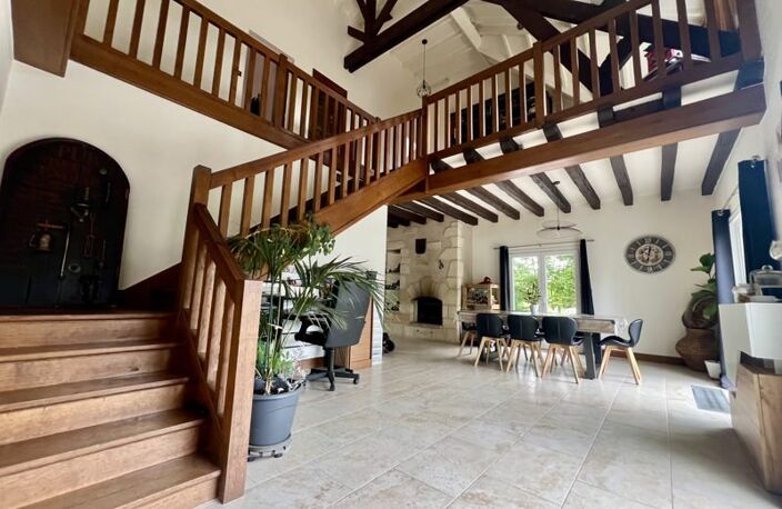 Maison en pierre de 9 pièces principales — photo 2