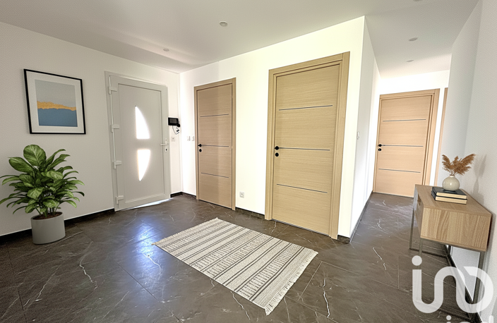 Vente Maison/villa 5 pièces — photo 2