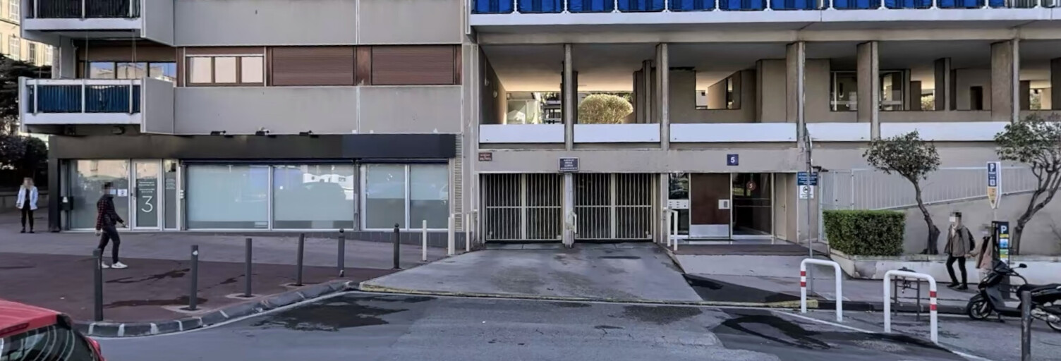 Garage  13 m² à louer à Marseille 6 (13006)