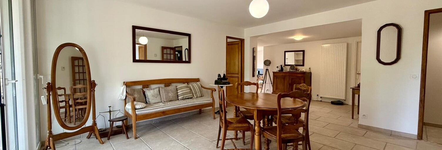 Maison 11 Pièces 210 m² à vendre à Sorgues (84700)