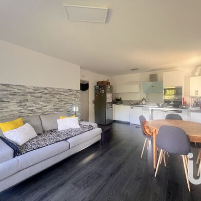 Appartement 3 pièces 262000 €