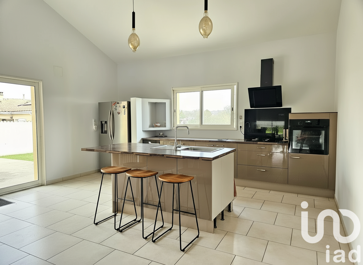 Vente Maison/villa 10 pièces - Photo 3