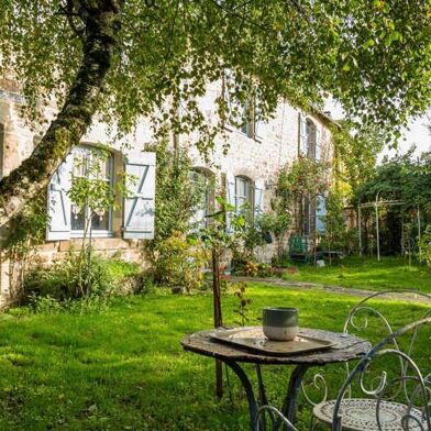 Maison 9 pièces 296520 €