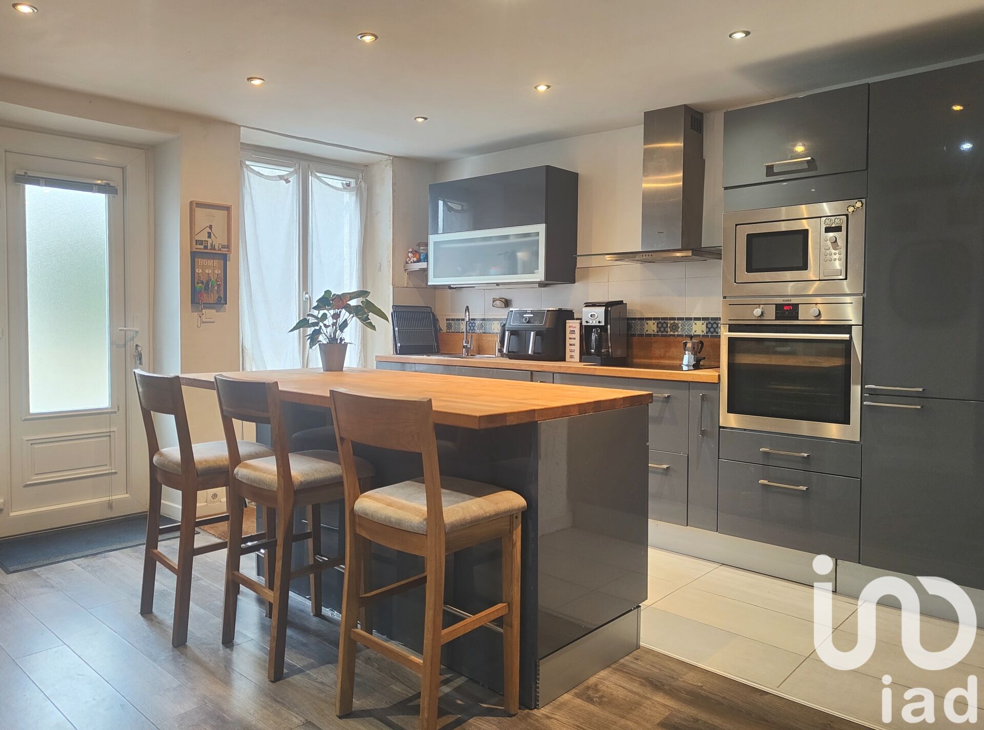 La Celle-les-Bordes - 74m² - 5p. - 3ch.