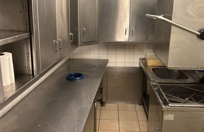 Vente Murs commerciaux 150 m&sup2; — photo 2