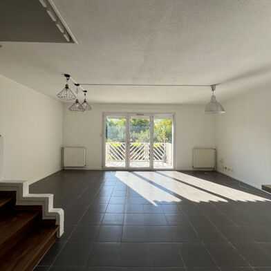 Maison 4 pièces 1200 €