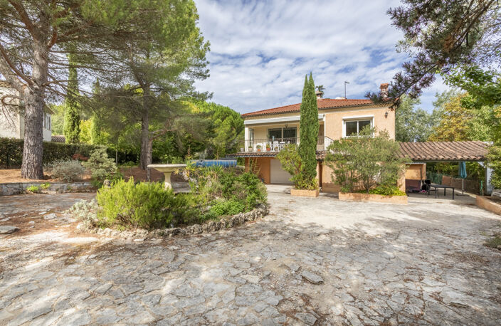 Belle villa dans un environnement calme avec vue exceptionne — photo 2
