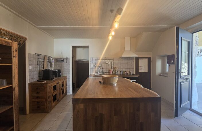 A vendre maison de village 6 pièces, 130m² avec jardin et pisc — photo 3