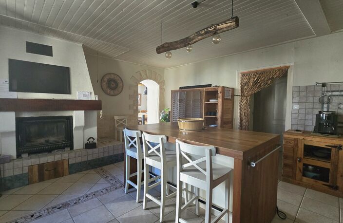 A vendre maison de village 6 pièces, 130m² avec jardin et pisc — photo 4