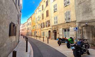 Appartement 2 Pièces 53 m² à vendre à Signes (83870)