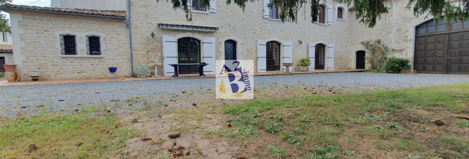 Maison 9 Pièces 221 m² à vendre à Chazelles (16380)